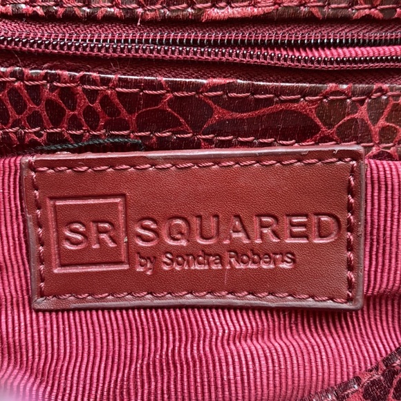 SR squared by Sondra Roberts nice hobo style handbag red snake skin look 19”x15” - Picture 3 of 6